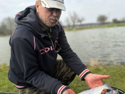 16. rybářské závody v Dymokurech